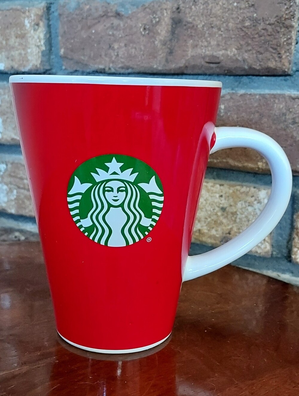 Starbucks Ceramic Coffee Tea Mug 2017 Red Green Logo 17 Oz Christmas Holiday